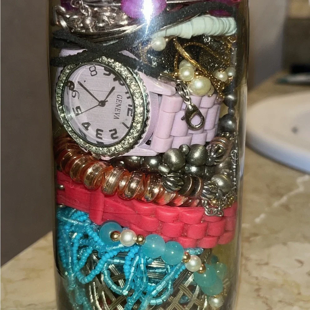 Sold - Picture 2 of 6